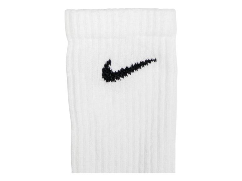 Weiße Nike Socke mit schwarzem Swoosh-Logo