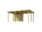 Holzcarport mit integriertem Abstellraum, auf weißem Hintergrund.