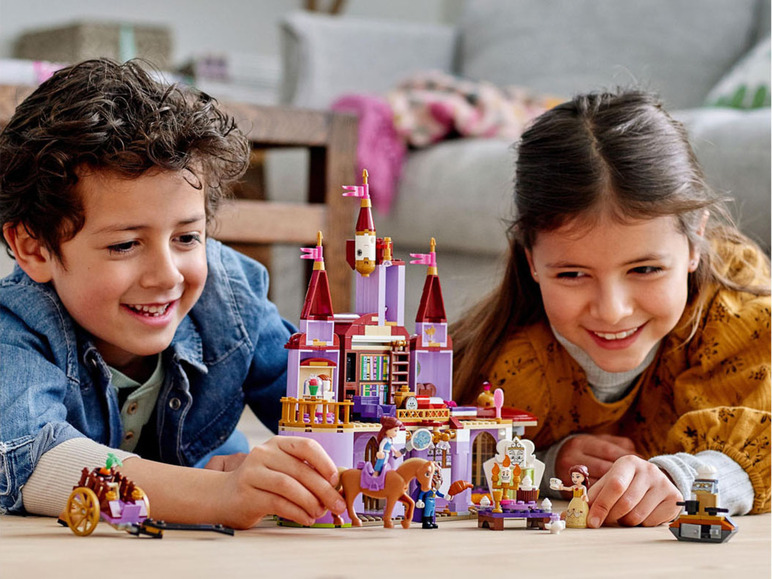 Gehe zu Vollbildansicht: LEGO® Disney Princess™ 43196 »Belles Schloss« - Bild 2