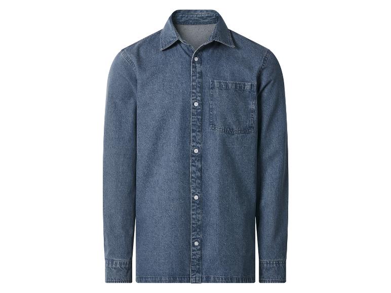 Herren-Jeanshemd in Blau mit Brusttasche und weißen Knöpfen.