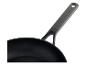 Schwarze KitchenAid Bratpfanne mit grauem Griff, Draufsicht