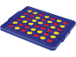 Connect 4 Brettspiel mit roten und gelben Spielsteinen auf einem blauen Gitter.