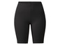 Schwarze gerippte Fahrradshorts.