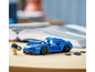Ein blauer LEGO Speed Champions Ford Mustang und eine Minifigur.
