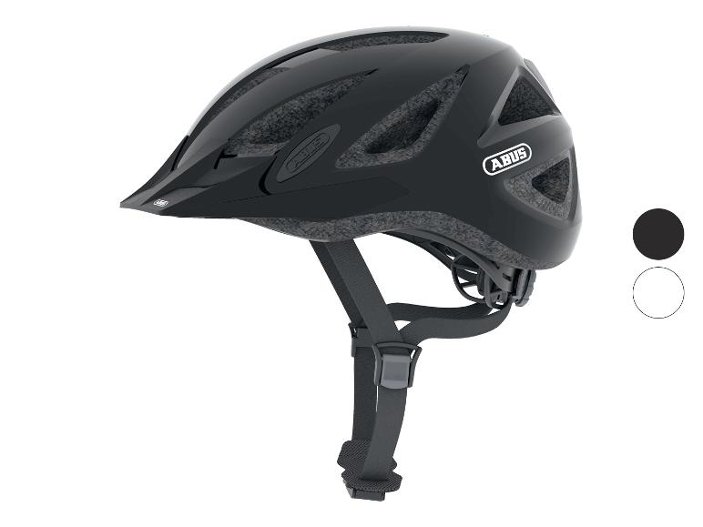 Schwarzer Fahrradhelm mit Visier und verstellbaren Riemen.