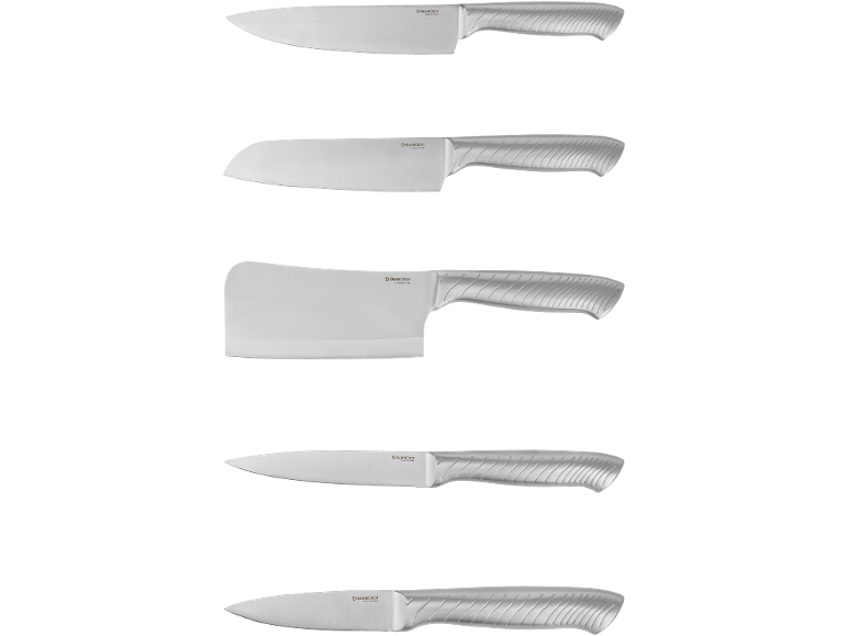 Set aus fünf Edelstahl-Küchenmessern mit silbernen Griffen.
