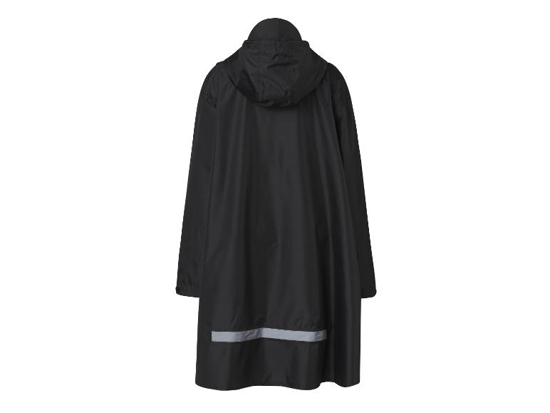 Schwarzer Regenponcho mit Kapuze und reflektierenden Streifen.