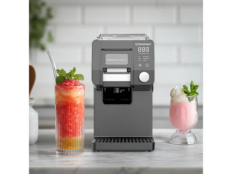SILVERCREST® 3-in-1 Eismaschine SEMK 210 A1 mit Sommergetränken.