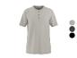 Herren-Henley-T-Shirt mit kurzen Ärmeln in Hellgrau mit Knöpfen und drei Farboptionen.