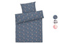 Ein blaues Bettbezugset mit Blumenmuster