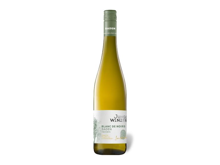 Flasche Weißwein mit grünem Verschluss und Etikett mit der Aufschrift „Blanc de Noirs Baden Trocken“.