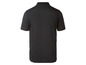 Ein schwarzes Poloshirt mit kurzen Ärmeln.
