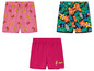 Drei kurze Hosen für Mädchen mit verschiedenen Dschungel-Prints.