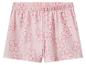 Rosa Kindershorts mit Blumen- und Herzmuster.