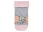 Rosa und graue Socken mit einem Dumbo-Elefanten.