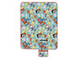 Eine blaue Picknickdecke mit Mickey Mouse, Goofy und Donald Duck.