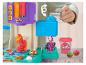 Play-Doh Eismaschine mit bunter Knete und Dessert-Zubehör.