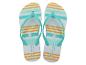 Ein Paar Flip-Flops mit türkisen Streifen und orangefarbenen Details, mit der Aufschrift „37 EUR 4 UK“.