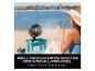 Shark FlexBreeze Pro Misting Ventilator FA300EU auf einem Tisch am Strand mit Sprühnebel-Funktion.