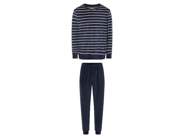 Ein dunkelblauer Schlafanzug mit einem gestreiften Oberteil.