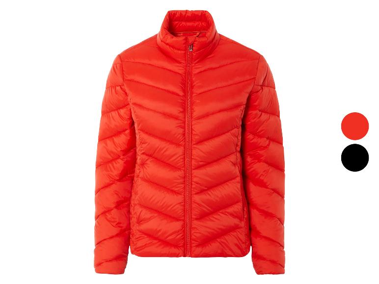 Eine orangefarbene Steppjacke für Damen.
