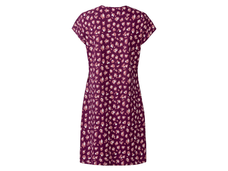 Ein dunkelviolettes Kleid mit Leopardenmuster.