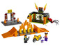 Lego City Stunt-Set mit Spinnennetz, Feuer und Halpipe.