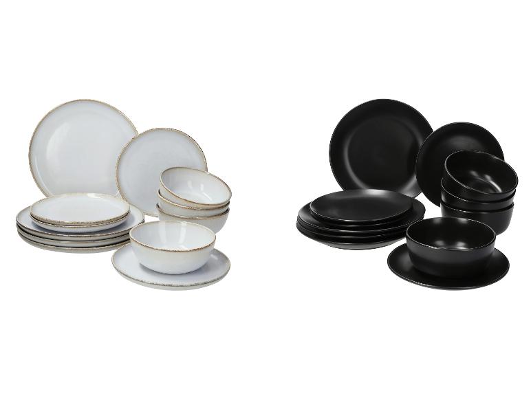Zwei Sets Keramikgeschirr, eines weiß und eines schwarz, mit Tellern und Schüsseln.