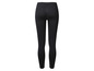 Schwarze Leggings zum Sport.