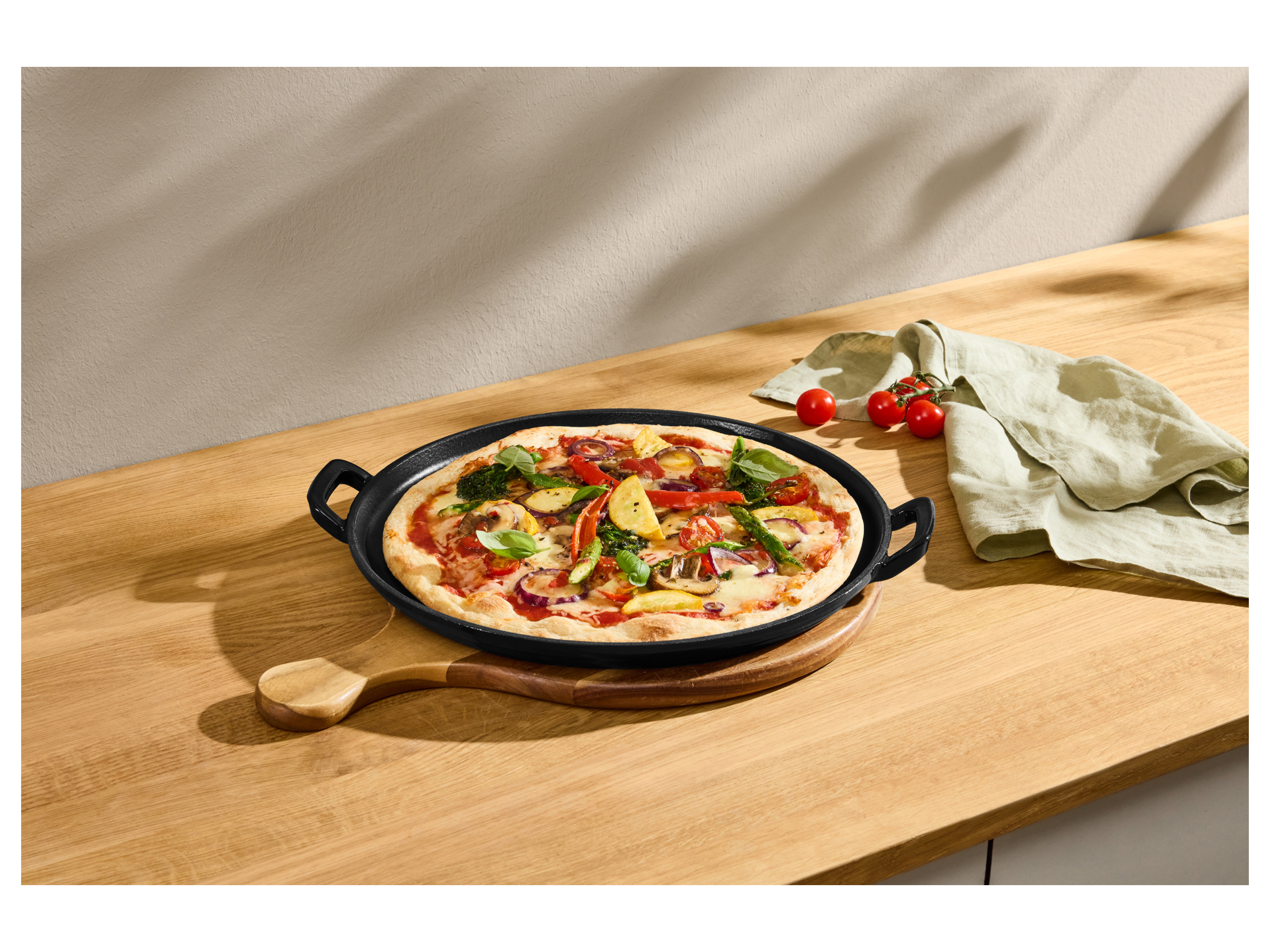 SILVERCREST® Premium-Gusseisenpizzaplatte Ø 31 cm Premium-Gusseisengrillplatte L 36,0 x B 26,0 cm (Pizzaplatte/schwarz) – Bild 2 von 4