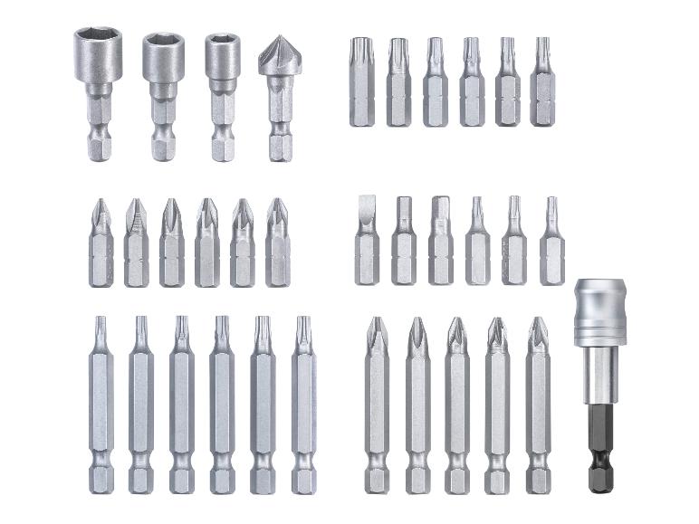 Umfassendes Set an Schraubendreher-Bits und Steckschlüsseln, einschließlich Torx-, Phillips- und Schlitztypen.