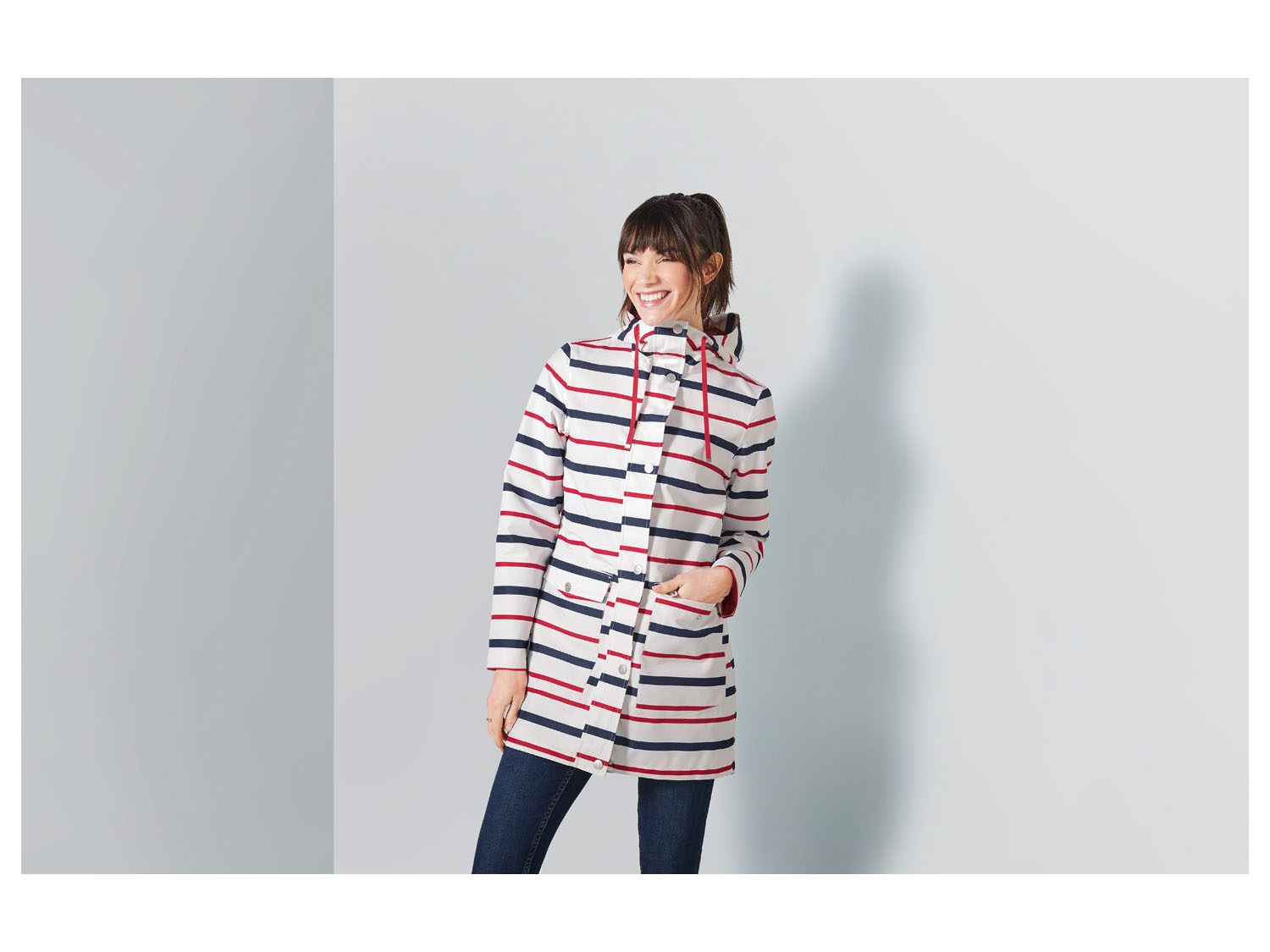 ESMARA® Damen Trenchcoat (weiß/beere/navy, 36) – Bild 2 von 4