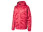 Eine rote Softshelljacke mit Tarnmuster.