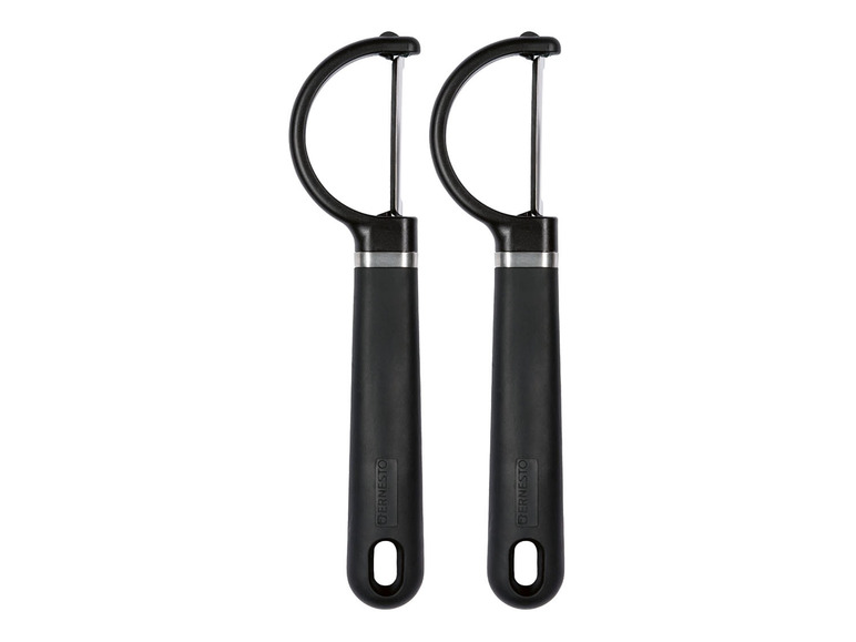 Zwei schwarze Berner Gemüseschäler