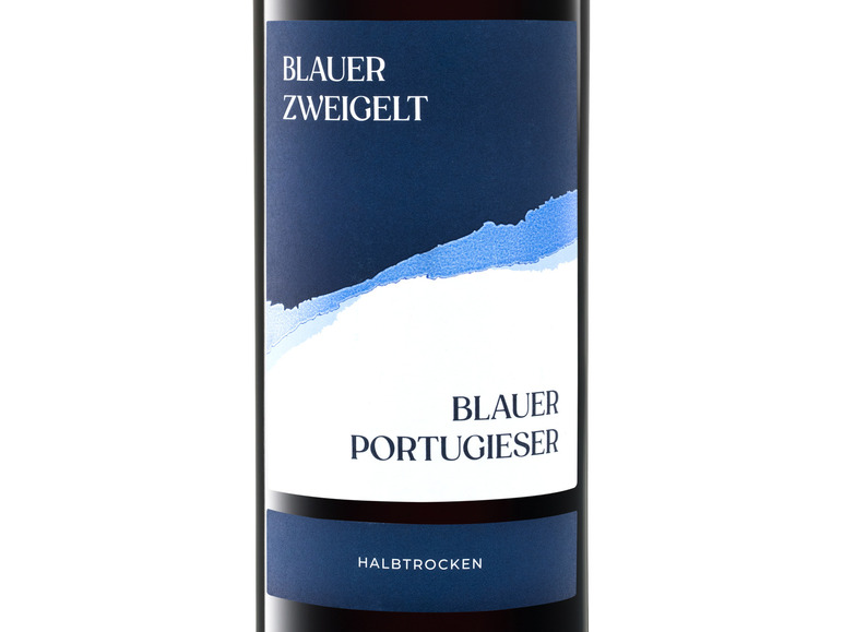 Gehe zu Vollbildansicht: Blauer Zweigelt/Portugieser Niederösterreich halbtrocken, Rotwein 2021 - Bild 2