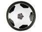 Schwarz-weißer Fußball mit weichem Rand und Spinnennetz-Design in der Mitte.