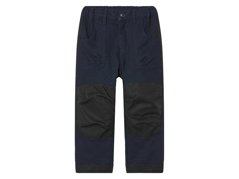 Kinderhose, dunkelblau mit schwarzen Verstärkungen.