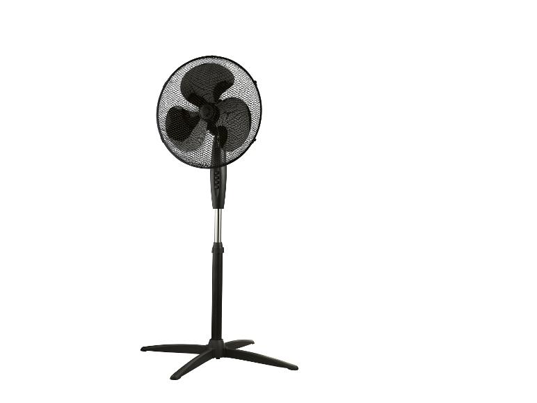 Schwarzer Standventilator mit rundem Gitter und stabilem Fuß