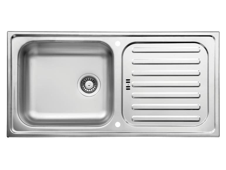 Edelstahl-Küchenspüle mit einem Becken und Abtropffläche.