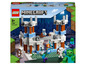 LEGO Minecraft-Set mit einer Eisburg und Minifiguren von Zombie, Skelett und Steve.