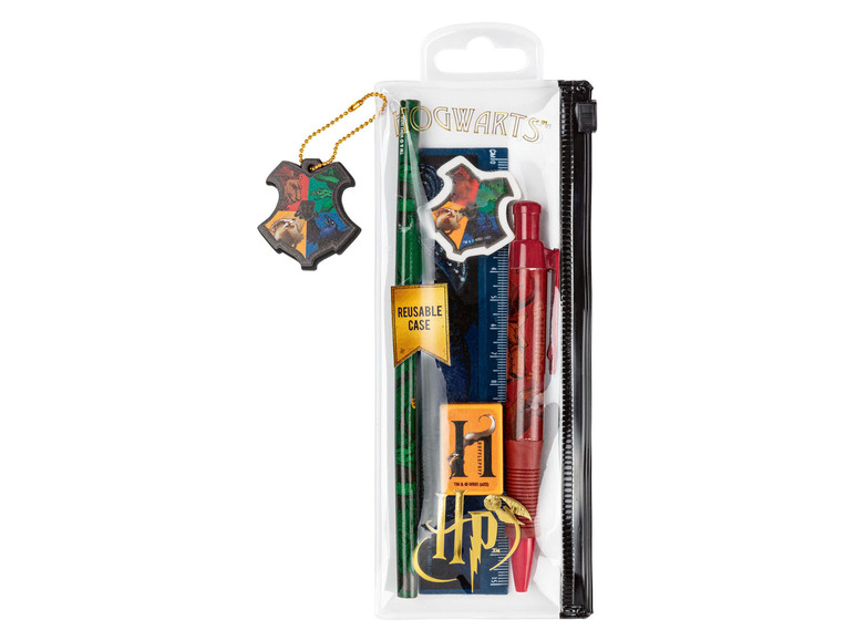 Ein Harry Potter Schreibset mit Stift, Bleistift, Radiergummi und Lineal in einem durchsichtigen Etui.