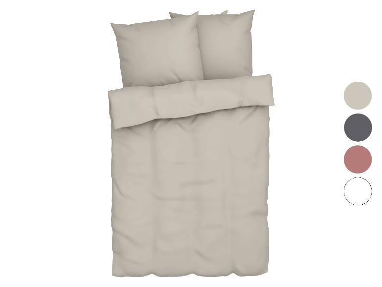 Beiges Bettwäscheset mit zwei Kissen und einer Bettdecke, mit Farboptionen.