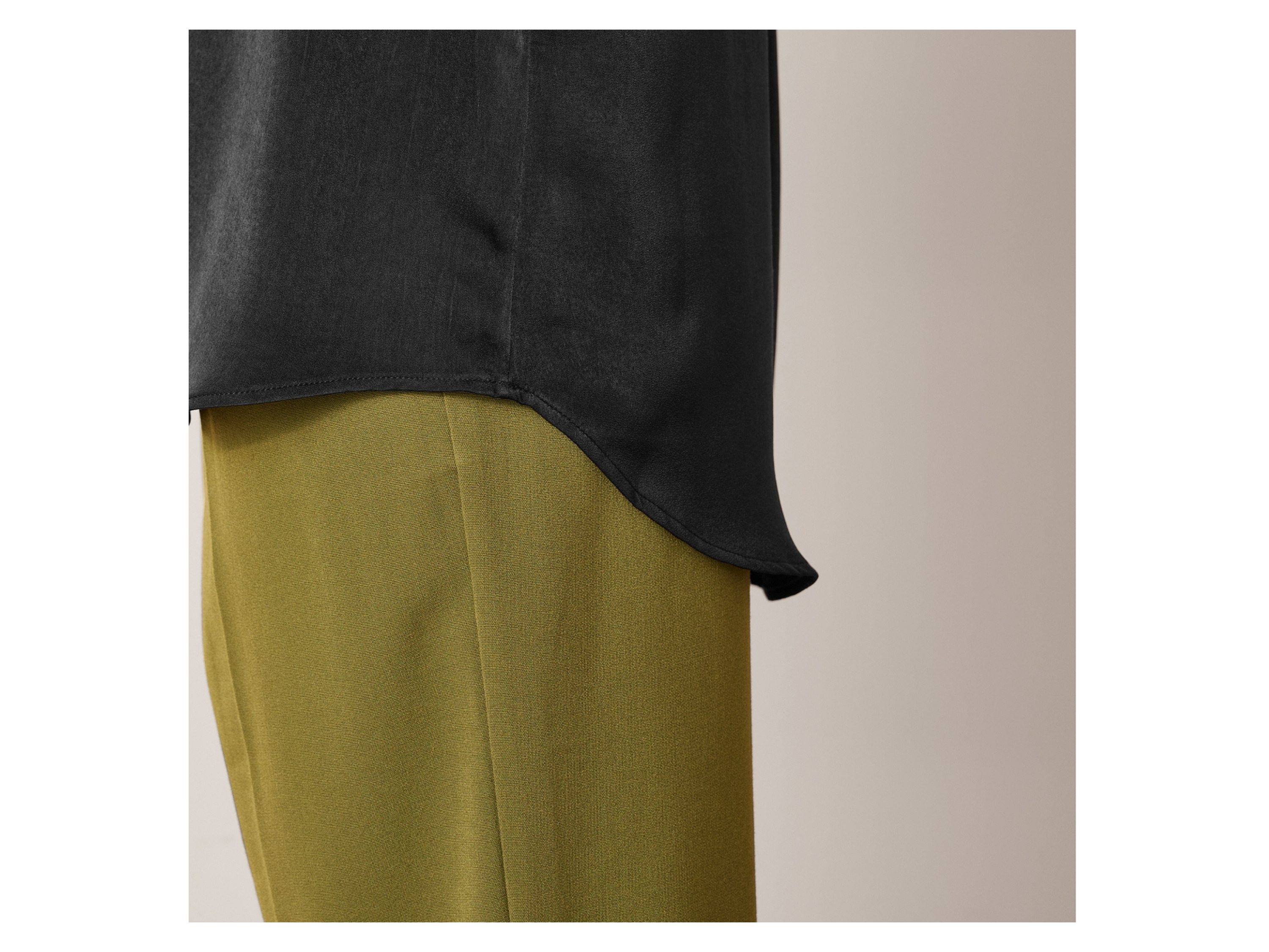 Thumbnail - esmara® Damen Bluse Satin (Schwarz, 44)