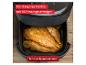 Heißluftfritteuse mit Brathähnchen, 5L Fassungsvermögen, für 6 Portionen.