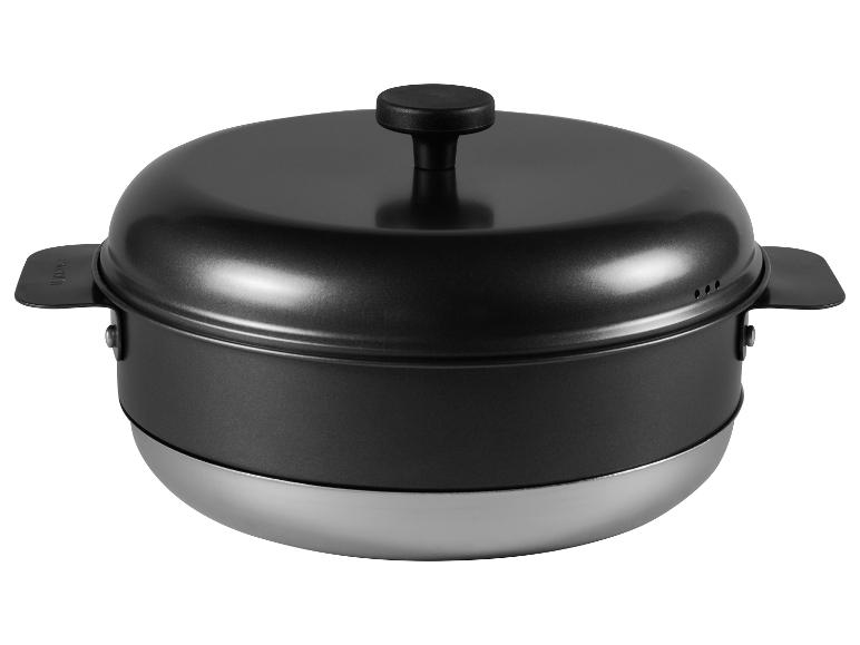Schwarzer Dampfgarer mit Metallboden und Griffen.