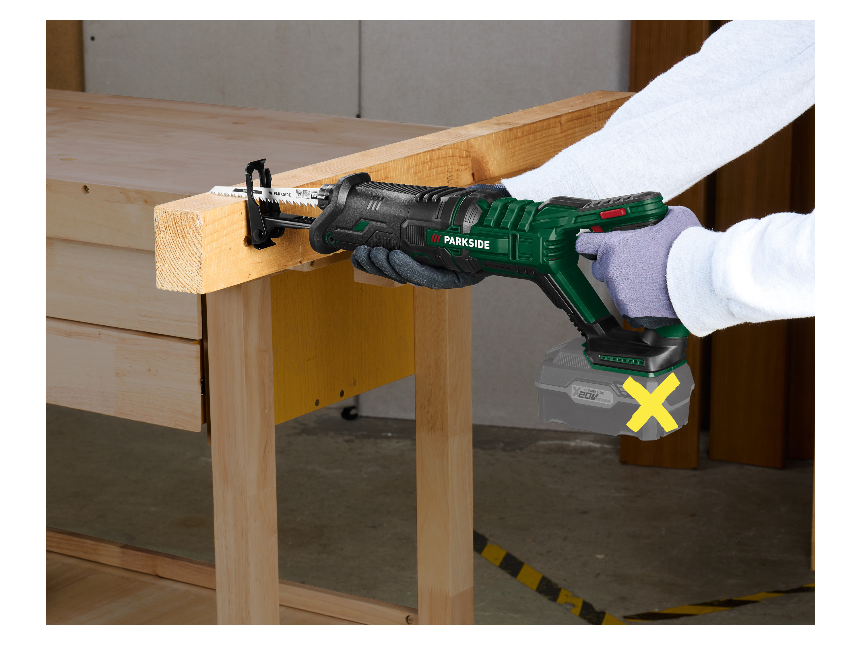 Thumbnail - PARKSIDE® 20 V Akku-Säbelsäge »PSSA 20-Li B2«, ohne Akku und Ladegerät