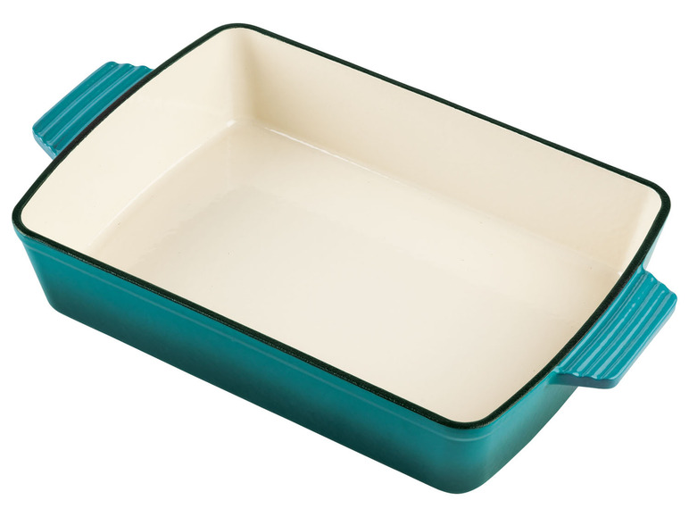 Eine türkisfarbene gusseiserne Auflaufform mit Griffen.