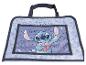 Eine blaue Disney Stitch Tasche mit einem Griff.