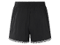 Schwarze Shorts mit gehäkeltem Saum.