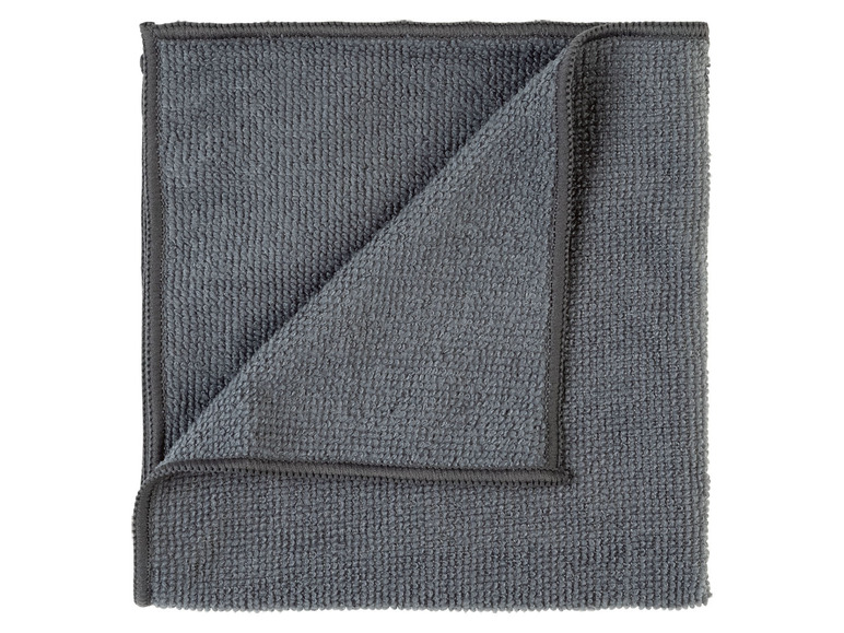 Ein gefaltetes, graues Mikrofasertuch.